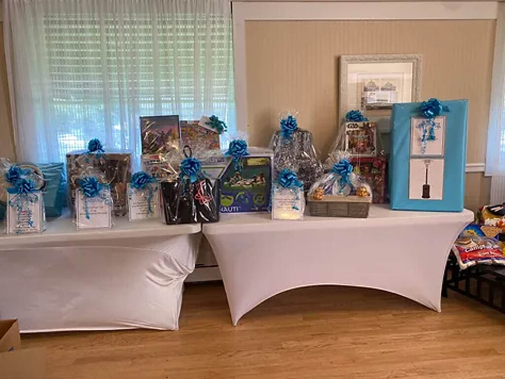 gift auction to benefit pediatric oncology patients